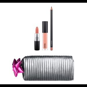 Mac Shiny pretty things goody bag: nude lips